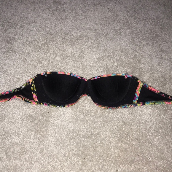 Patterned swim suit - Picture 3 of 4